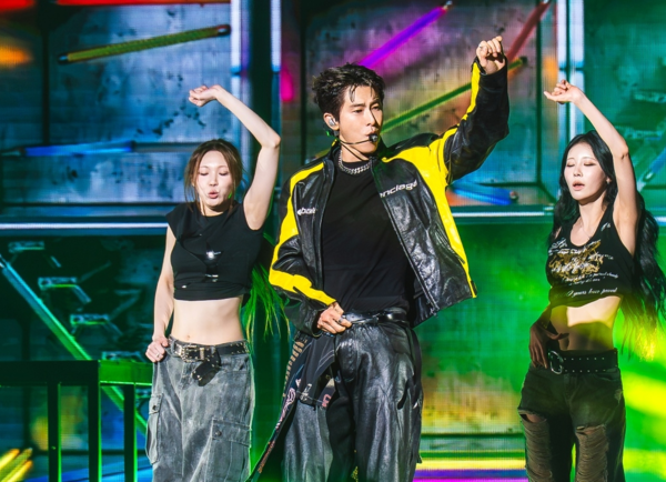 '무대 위의 군주' 유노윤호, 첫 솔로 아시아 투어 완주, 10월 日 아레나 투어 돌입